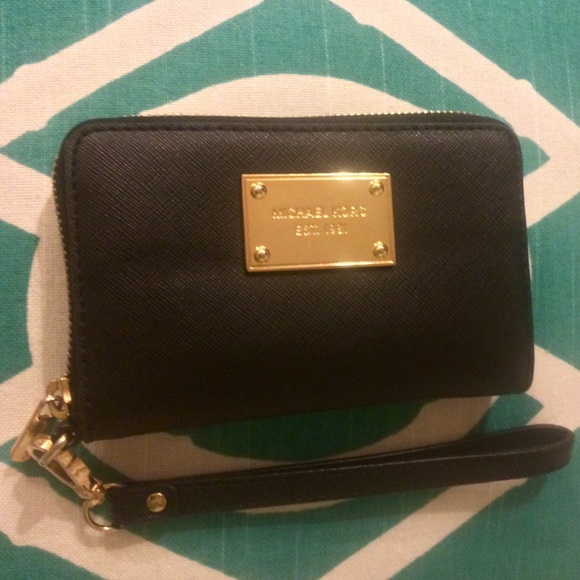 Black Michael Kors Wristlet