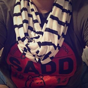 Black and white striped scarf