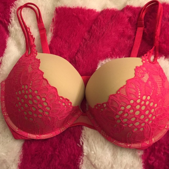 🎀Victoria's Secret Very Sexy Push Up NWOT🎀