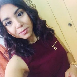 Meet your Posher, Damaris