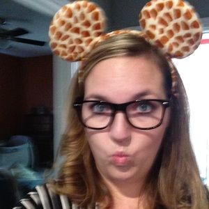 Meet your Posher, Brooke