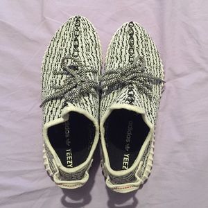 YEEZY boost 350