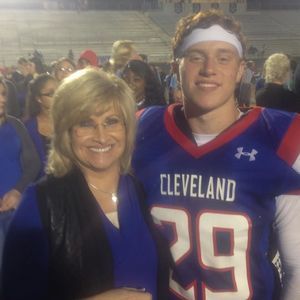 Meet your Posher, Lorie