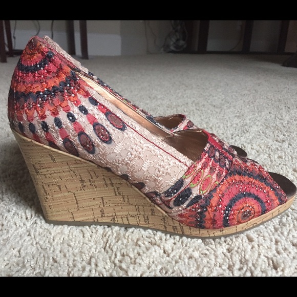 Multi-colored Peep-toe Wedge