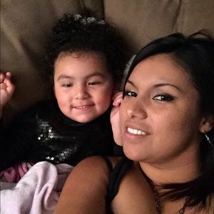 Meet your Posher, Juana