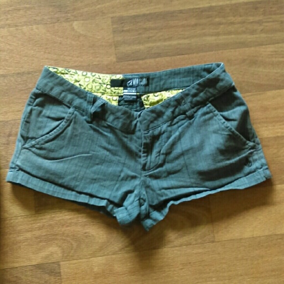 grey pinstriped volcom shorts