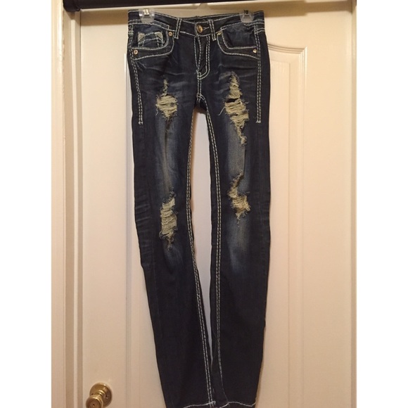 BRAND NEW RIPPED SKINNY JEANS - SIZE 28 WOMENS - Picture 3 of 4