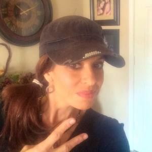 Meet your Posher, Alicia