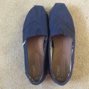 Navy Blue Toms