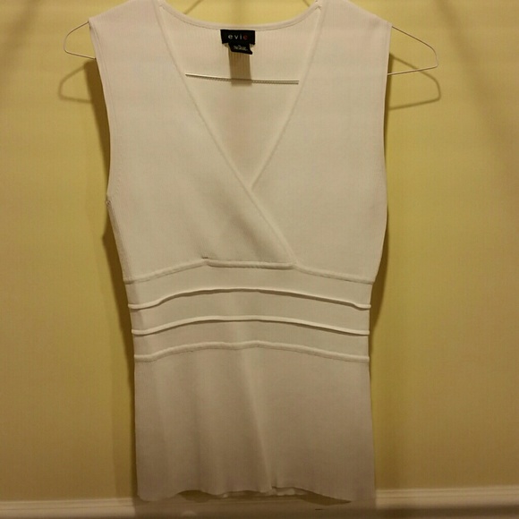 Short sleeve top - Picture 1 of 2