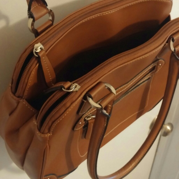 NWOT vegan leather Liz Claiborne handbag
