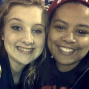 Meet your Posher, Casandra