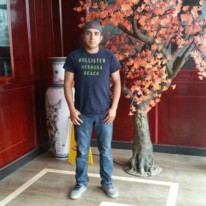 Meet your Posher, Rene