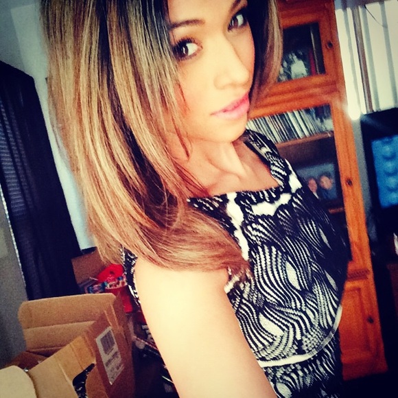 Meet your Posher, Gina - Picture 1 of 1