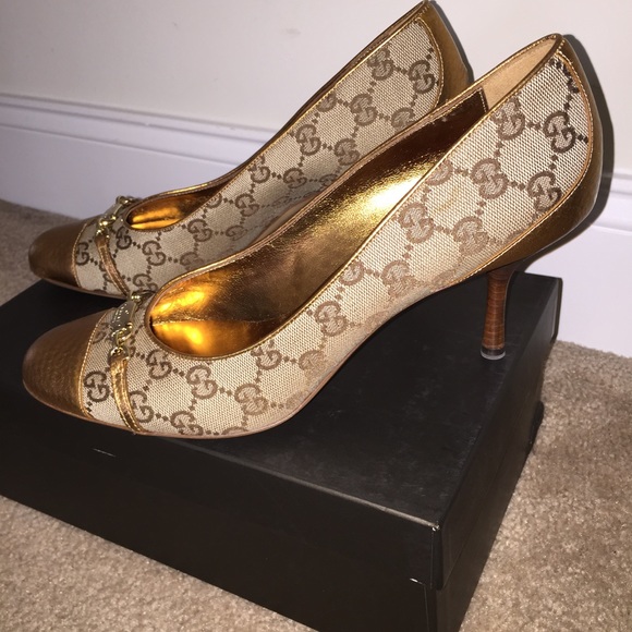 AUTHENTIC GUCCI gold and beige heels