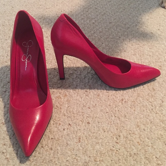 Jessica Simpson red pumps