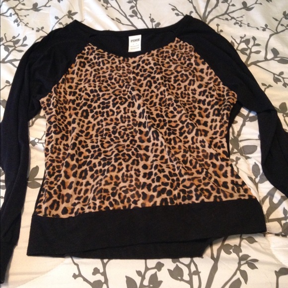 Longsleeve Victoria's Secret top