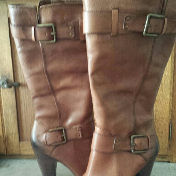 Gorgeous Arturo Chiang Bethina boots - Picture 2 of 2