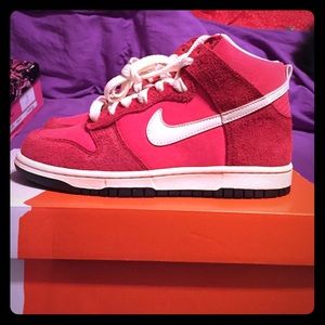 NIB Nike Dunk 6.0 high top size 7