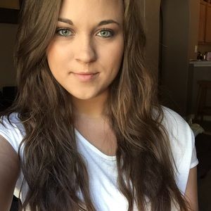 Meet your Posher, Savannah