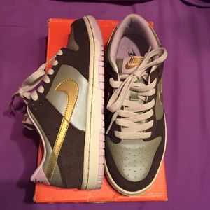 Nike dunk lows Youth size 5