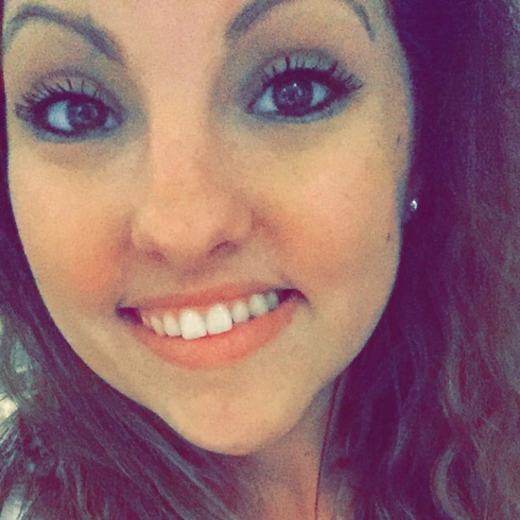 Meet your Posher, Brittany - Picture 1 of 1