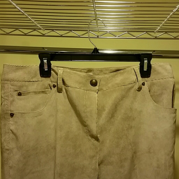Pants - Picture 2 of 3