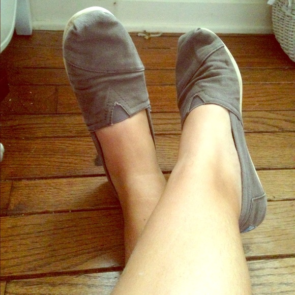 Pre-loved Toms