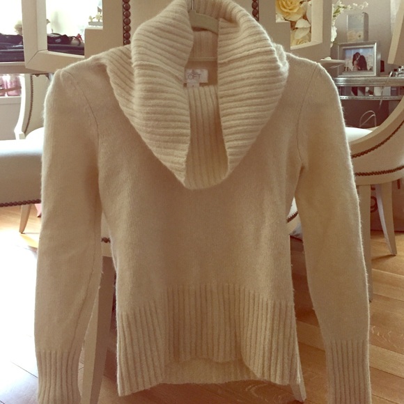 Super cute and warm sweater!!