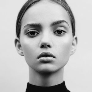 Meet your Posher, Iris