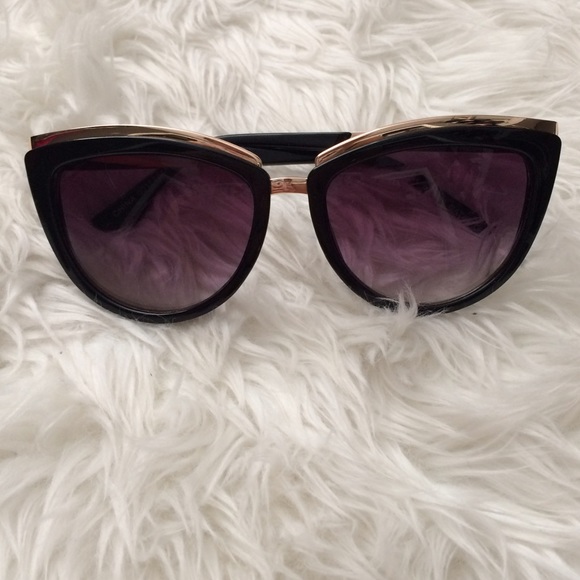 Cat eyes sunglasses