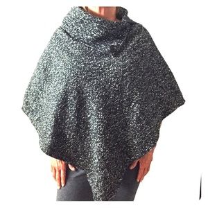 Rue 21 Poncho