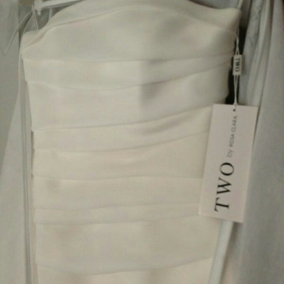 Beautiful off white wedding dress