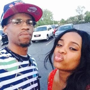 Meet your Posher, Dee