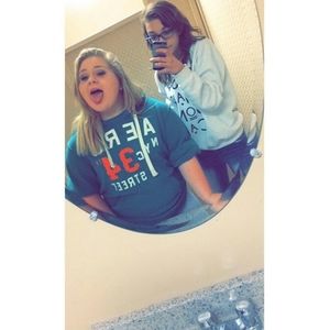 Meet your Posher, Casey