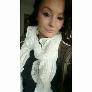 Meet your Posher, Desiree