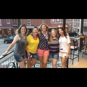 Meet your Posher, Julie