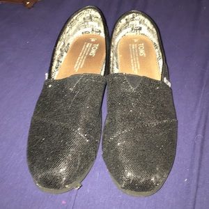 Black shimmer Toms