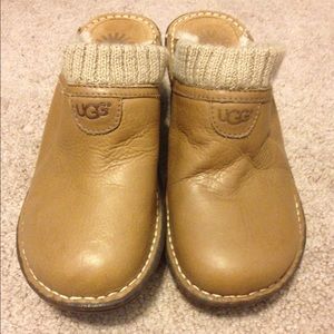 size 8 Ugg shoes