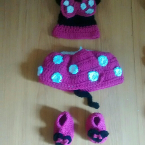 Minnie Mouse Outfit