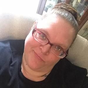 Meet your Posher, Holly