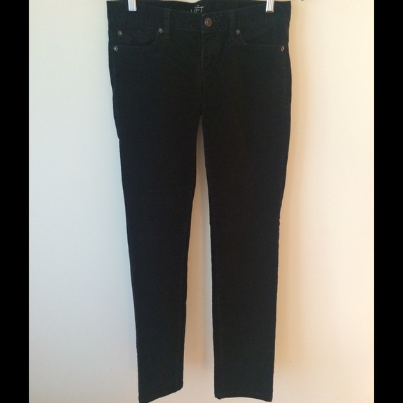 Loft Modern Slim Black Cords