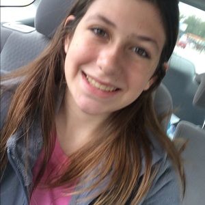 Meet your Posher, Michaela