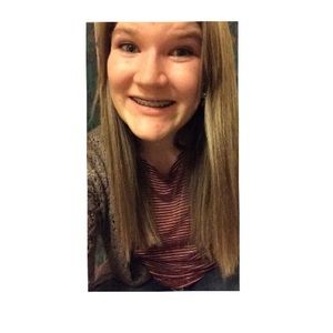 Meet your Posher, Hannah