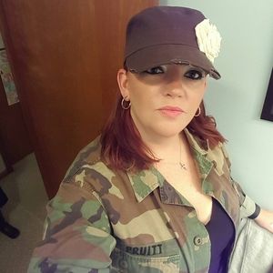 Meet your Posher, Sheena