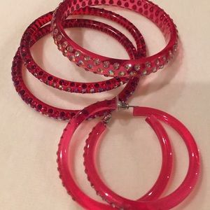 Set of bracelets and earrings