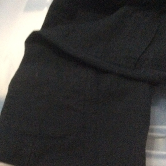 Capris - Picture 2 of 2