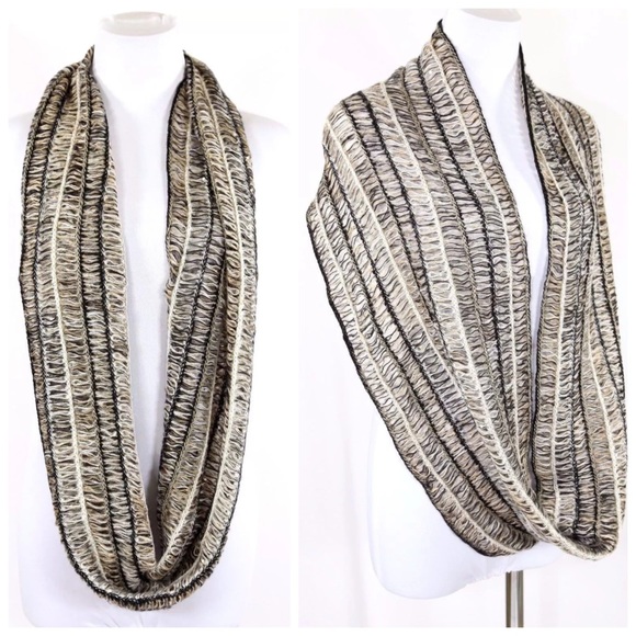 Metallic Infinity Scarf - Picture 2 of 3