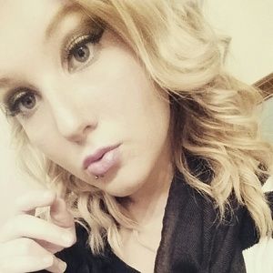 Meet your Posher, Hailey