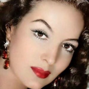 Meet your Posher, Sonia